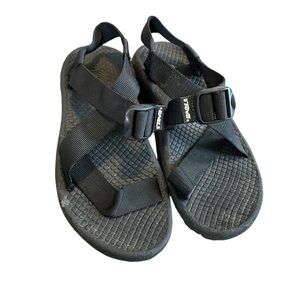 Teva Strappy Black Sandals Size 7 Men’s